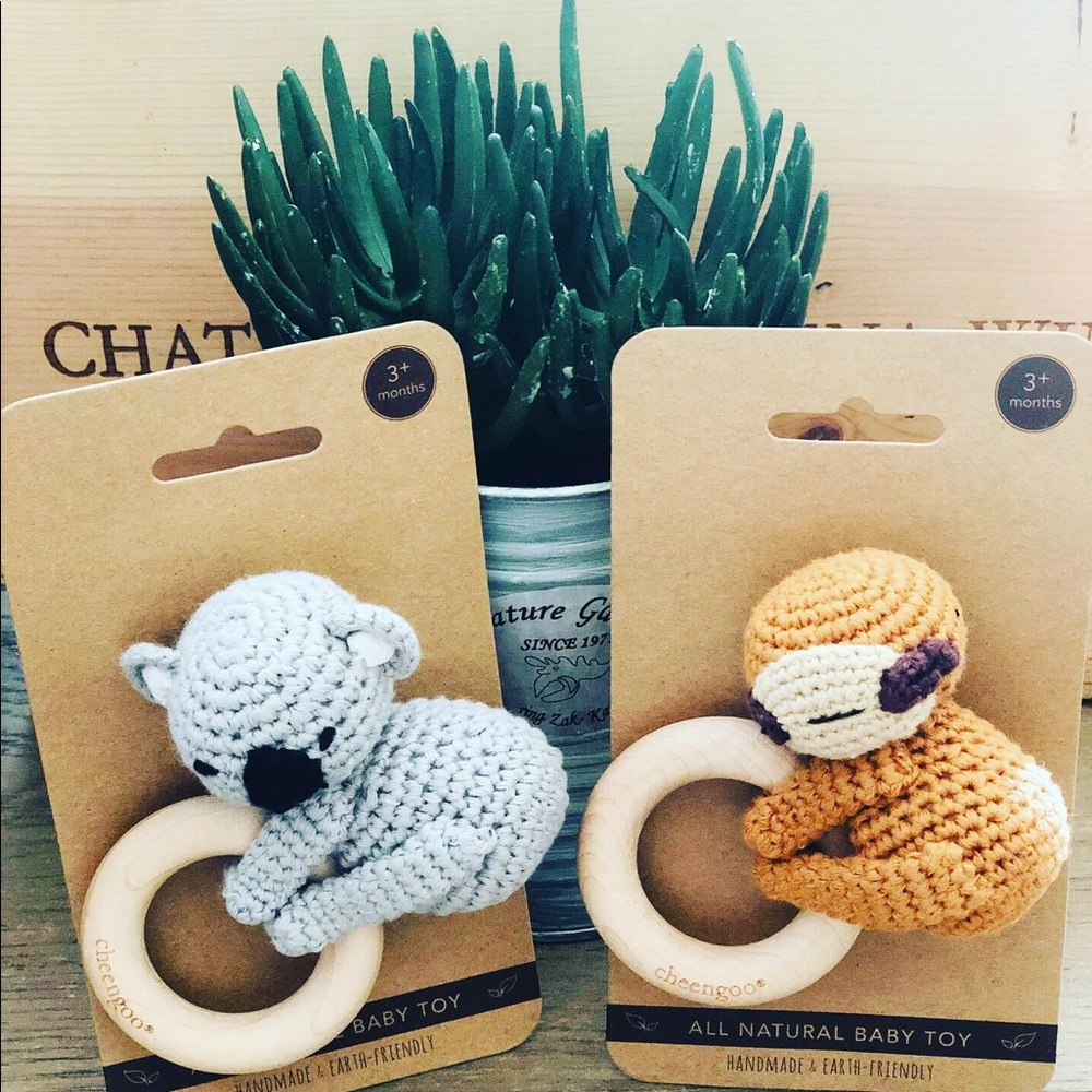 Cheengo Teething Rattles